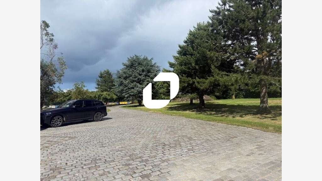 Vente Local d'activité 1700m² Ableiges