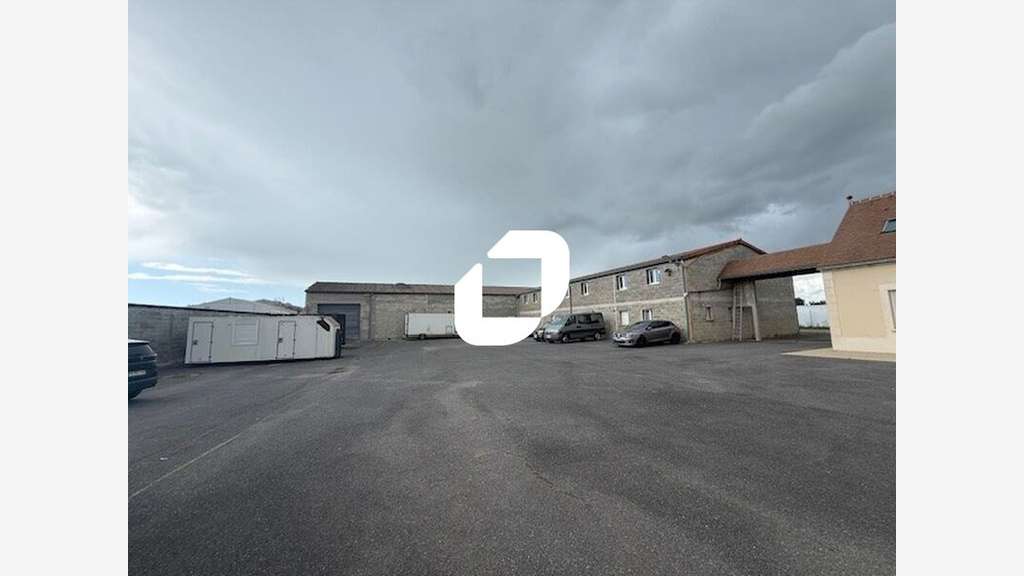 Vente Local d'activité 1700m² Ableiges