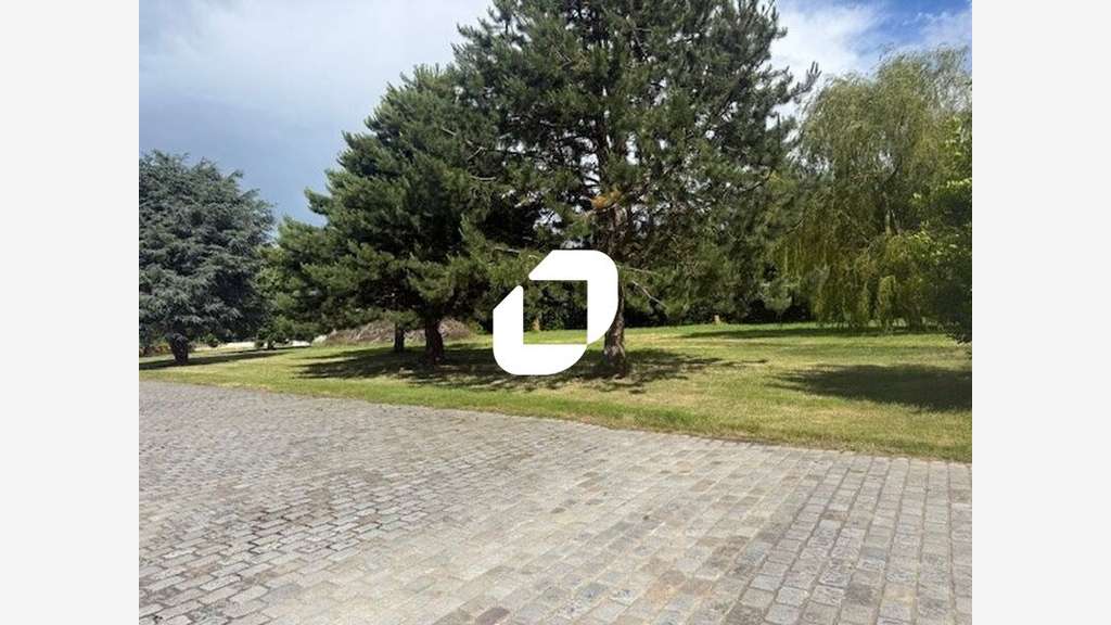 Vente Local d'activité 1700m² Ableiges
