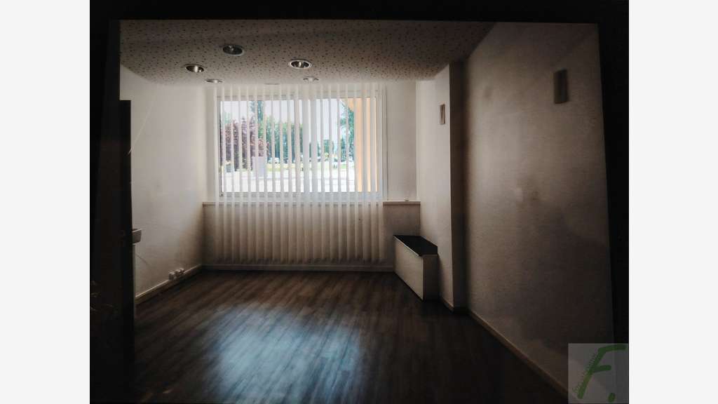 A vendre murs professionnels loués à Aix les Bains