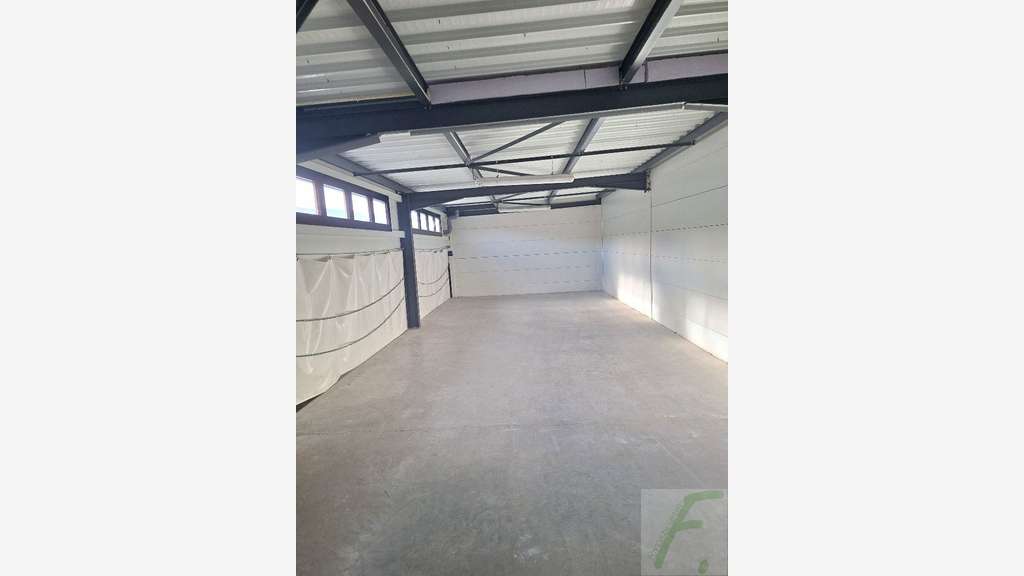 Vente bâtiment de 257m² sur 2 étages zae à Albens