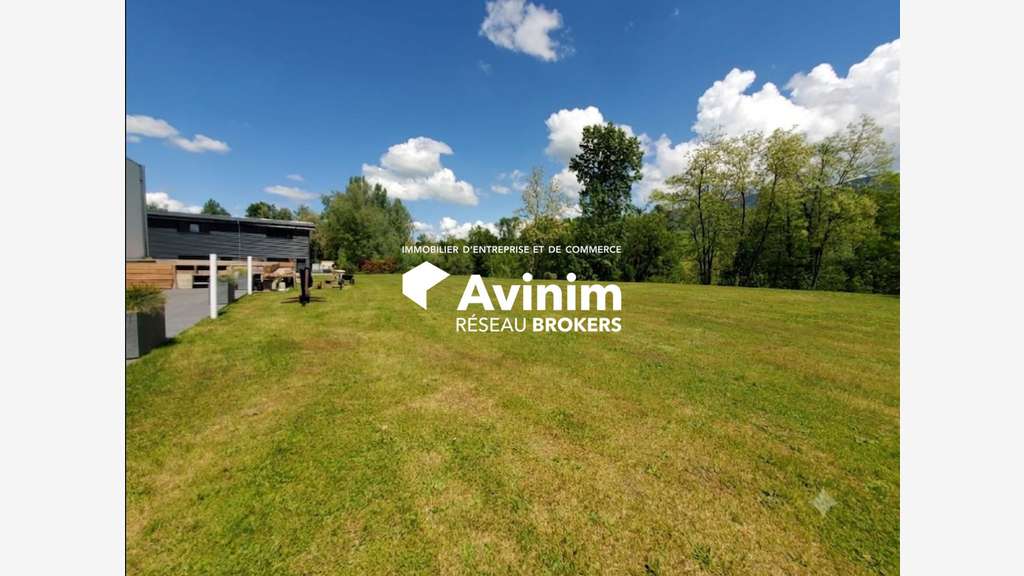 Vente bâtiment mixte 650m² à Alby-sur-Chéran