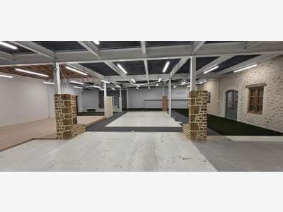 Local d'activité 1600m² à vendre à Angers
