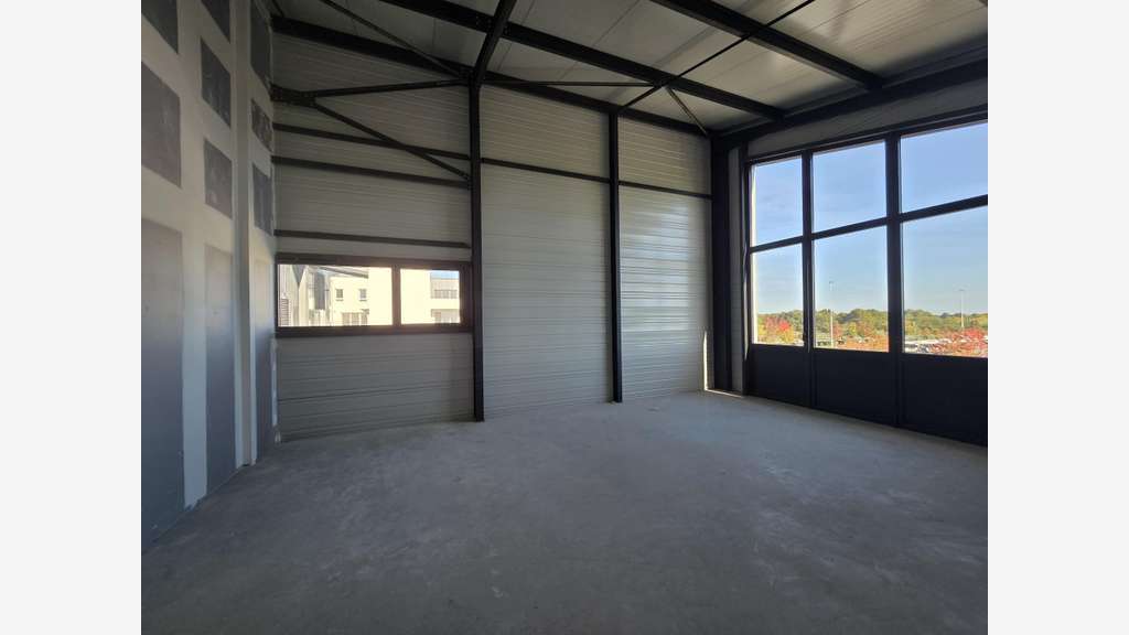 Local d'activité 63m² en étage à vendre à Angers