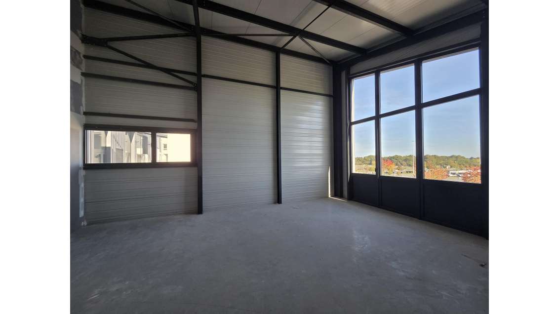 Local d'activité neuf à vendre à Angers A11