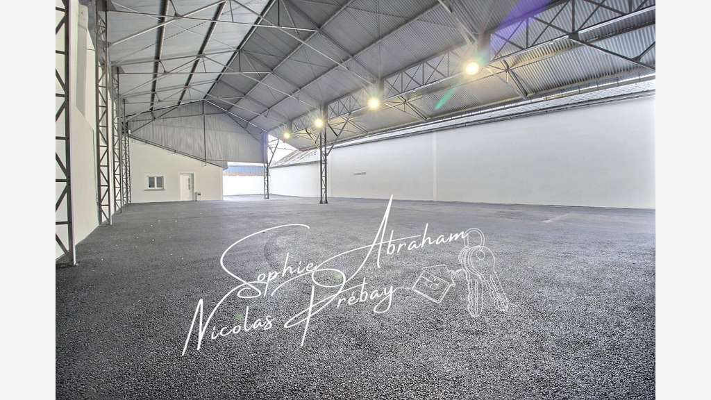 Vente local d'activité 591m² Sud Angerville RN20