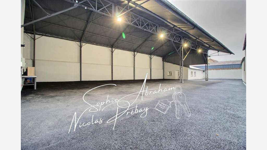 Vente local d'activité 591m² Sud Angerville RN20