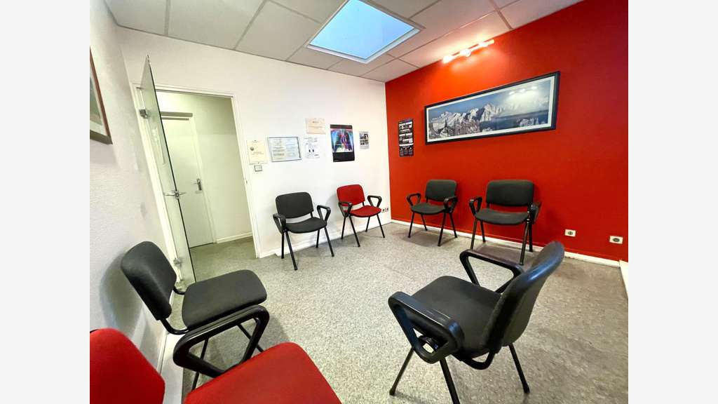AV murs commerciaux et pro de 215m² Annecy centre