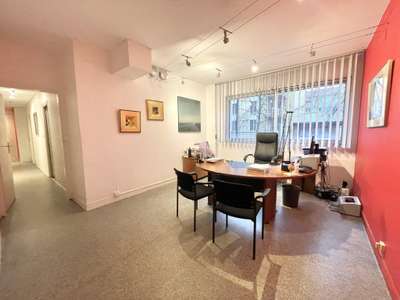 AV murs commerciaux et pro de 215m² Annecy centre