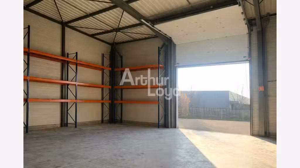 Local d'activité sécurisé 430m² à vendre Annecy