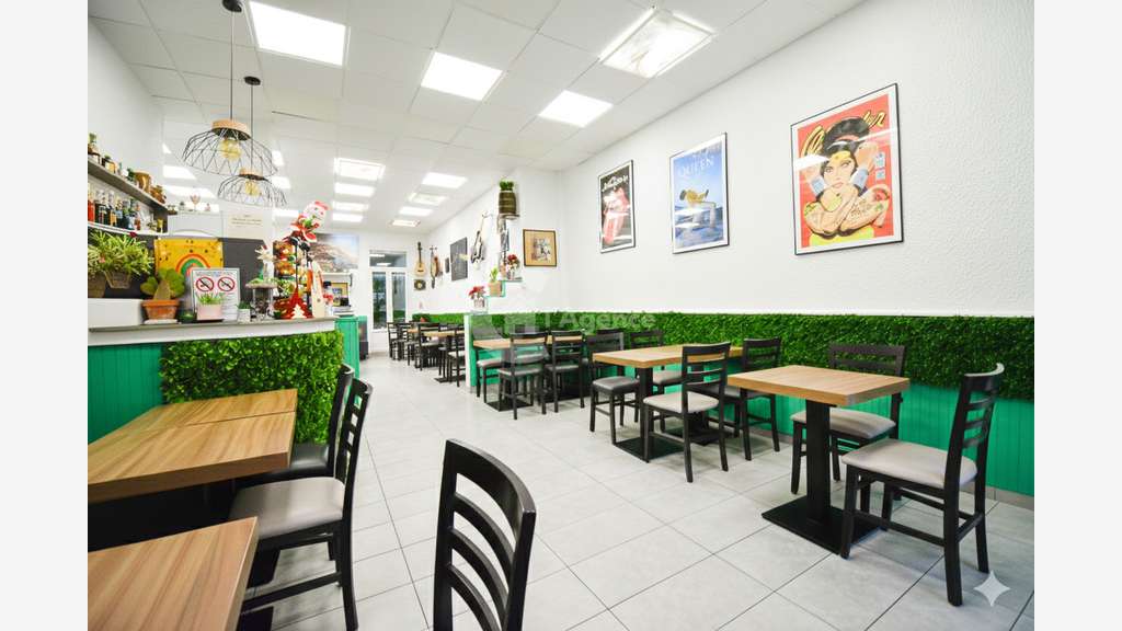 AV murs commerciaux 95m² Antibes empl premium