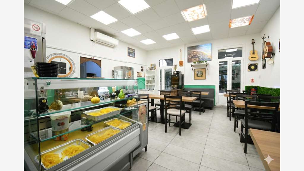 AV murs commerciaux 95m² Antibes empl premium