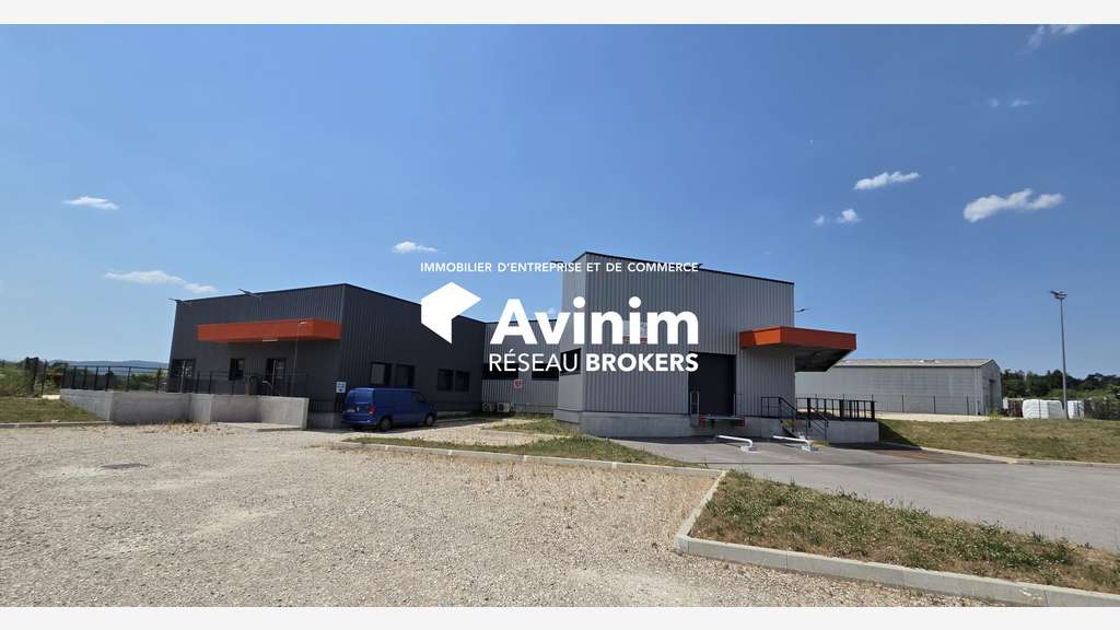 A vendre bâtiment industriel de 1146m² à Arbent