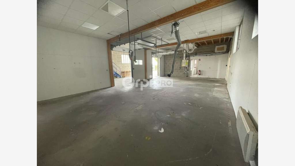 AV Local d'activité de 450m² secteur Arc sur Tille
