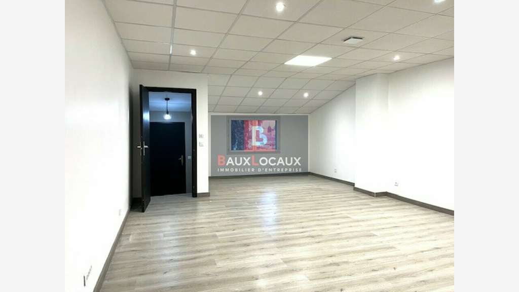 Bureaux loués à vendre à arles