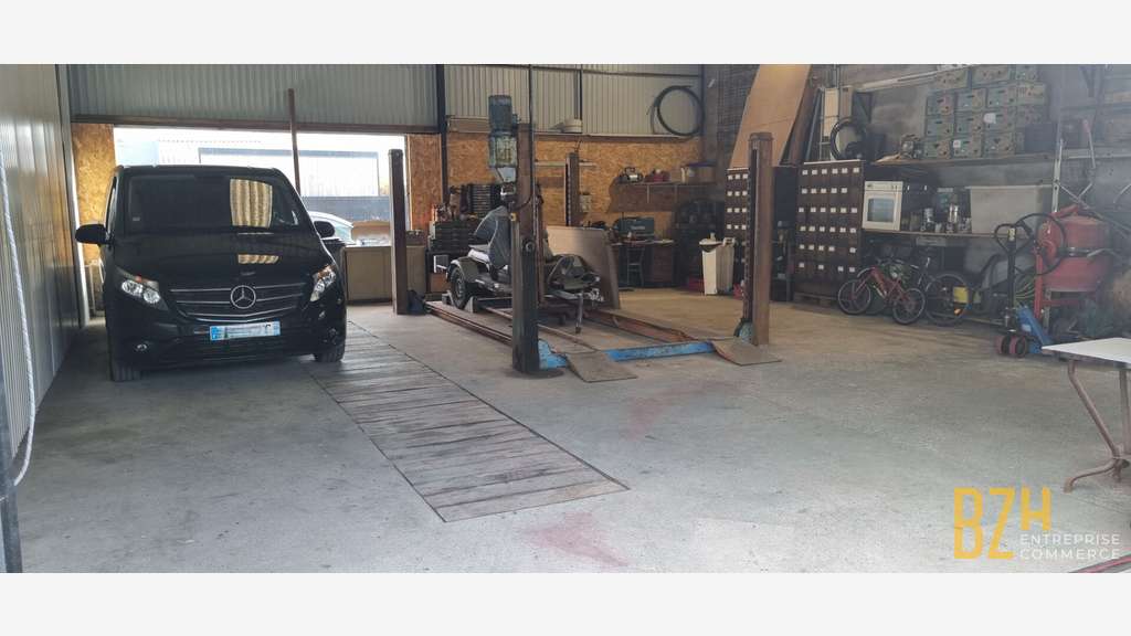 A vendre local activité + maison 480m² à Arzon