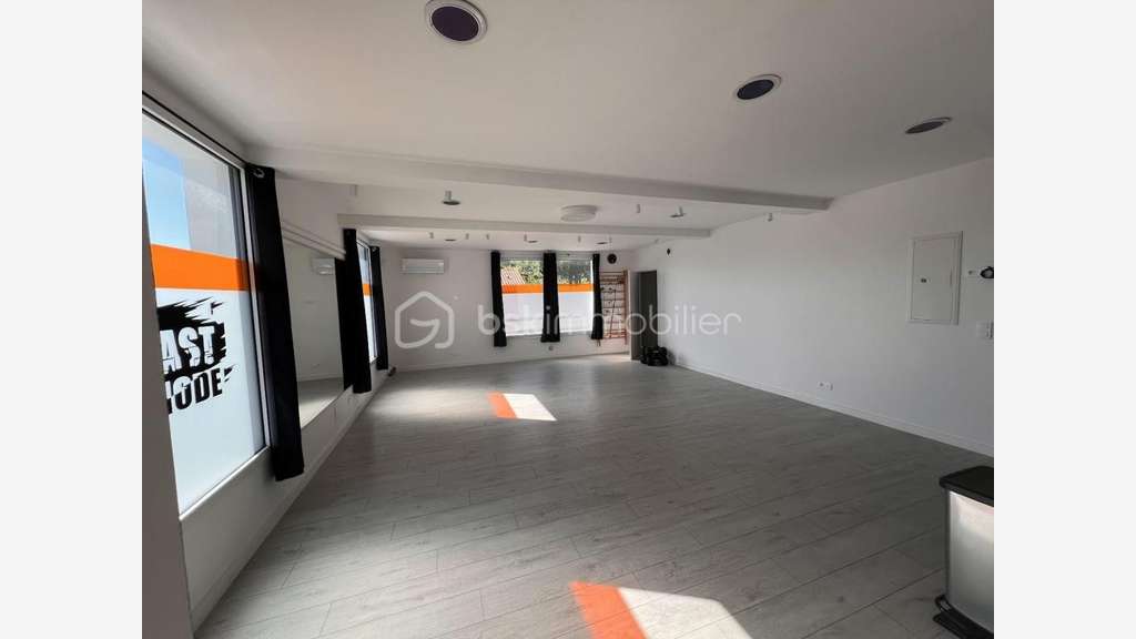Vente local d'activité neuf 99m² à Ascain