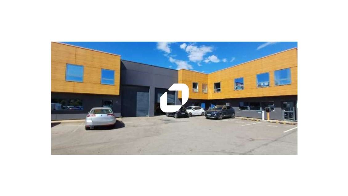 Vente Local d'activité 688m² Aubergenville