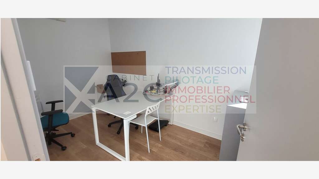 À VENDRE ENSEMBLE IMMOBILIER PROFESSIONNEL 