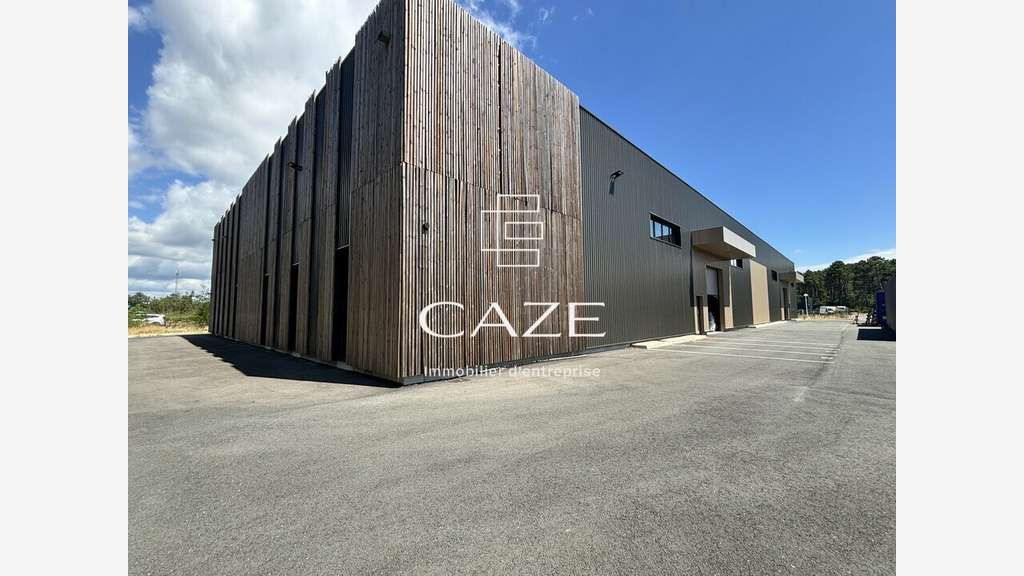 Bâtiment de 2528m² à vendre à Audenge prox D5E5