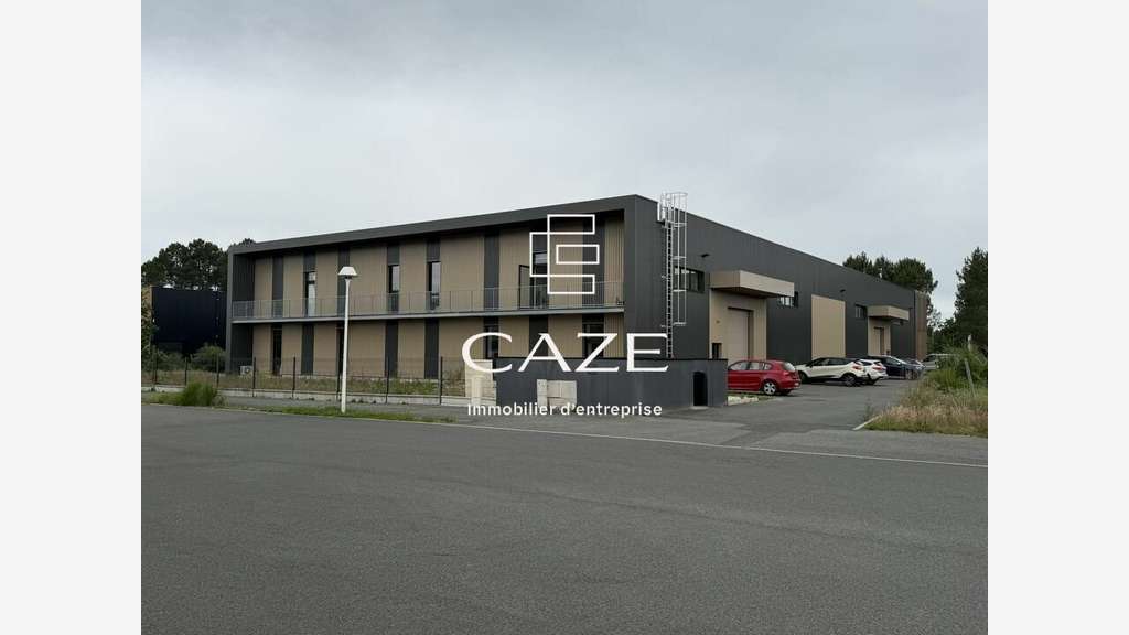 Bâtiment de 2528m² à vendre à Audenge prox D5E5