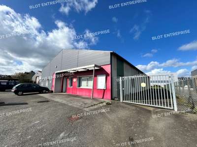 A vendre local d'activités 600m² Bain-de-Bretagne