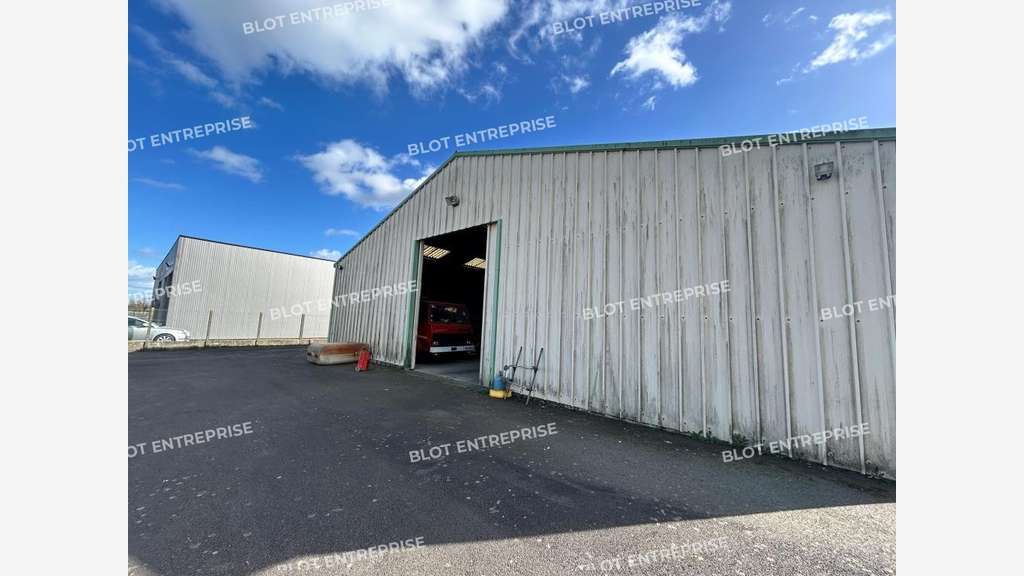 A vendre local d'activités 600m² Bain-de-Bretagne