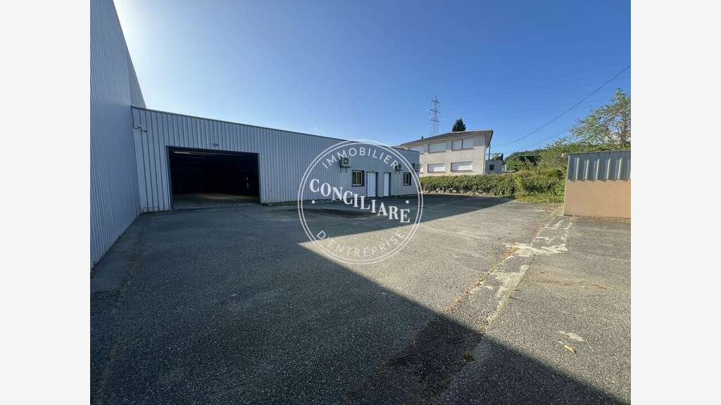 Vente local d'activité 862m² à Beaupuy Mondouzil