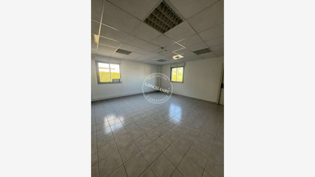 Vente local d'activité 862m² à Beaupuy Mondouzil