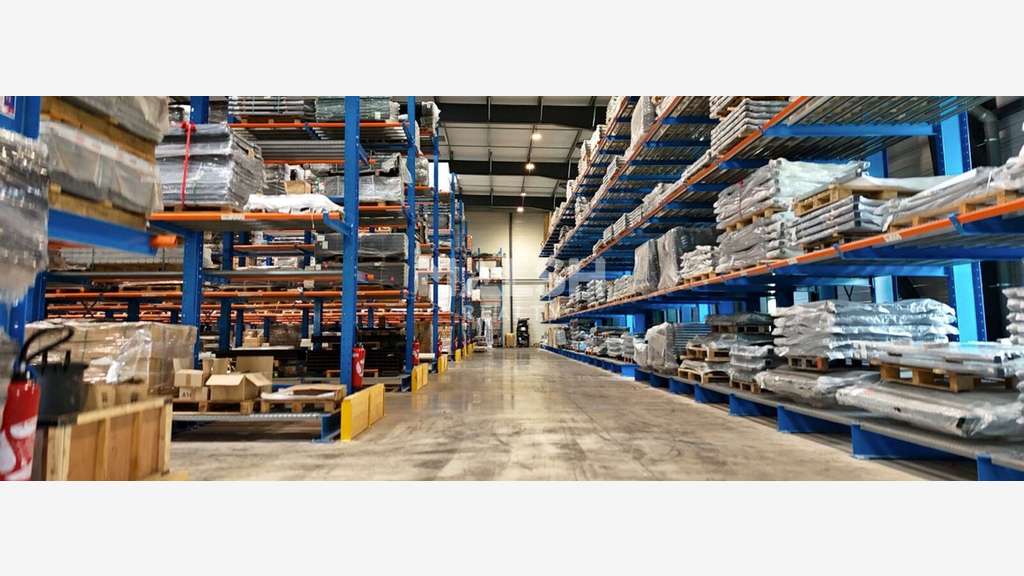 AV bâtiment d'activités 6200m² Belleville empl A6