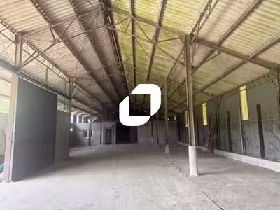 Vente Local d'activité 730m² Berville
