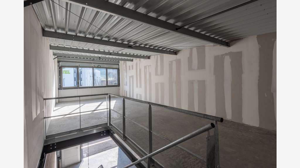Vente cellules d'activités de 115m² à Bonneville