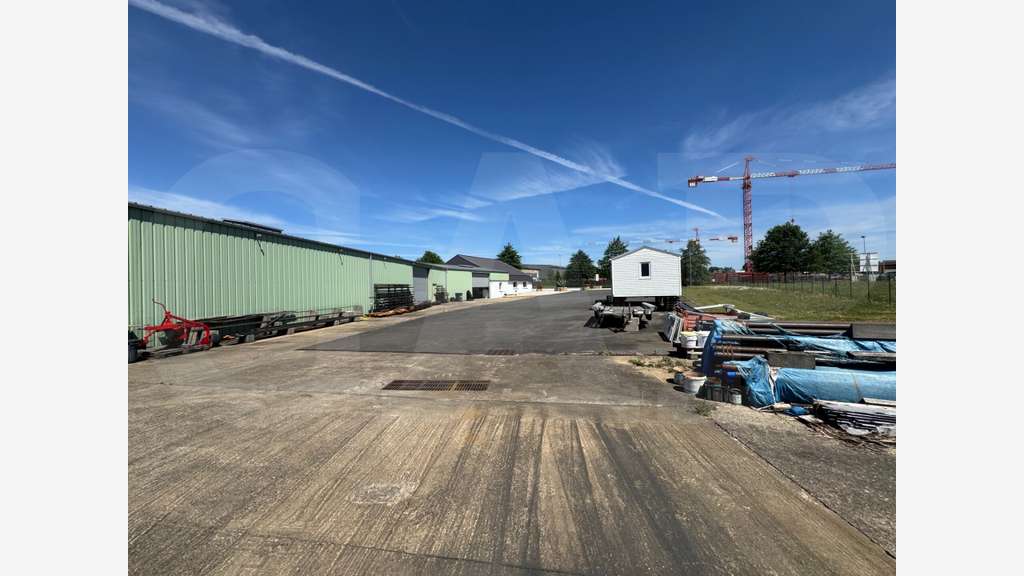 Local d'activité indépendant 1200m² à Bourgbarré