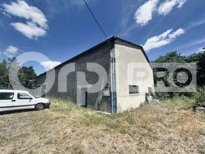 BOUSSAC-BOURG - ENTREPOT + TERRAIN CONSTRUCTIB à