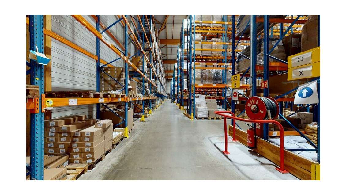 Plateforme logistique 14842m² à vendre à Brignais