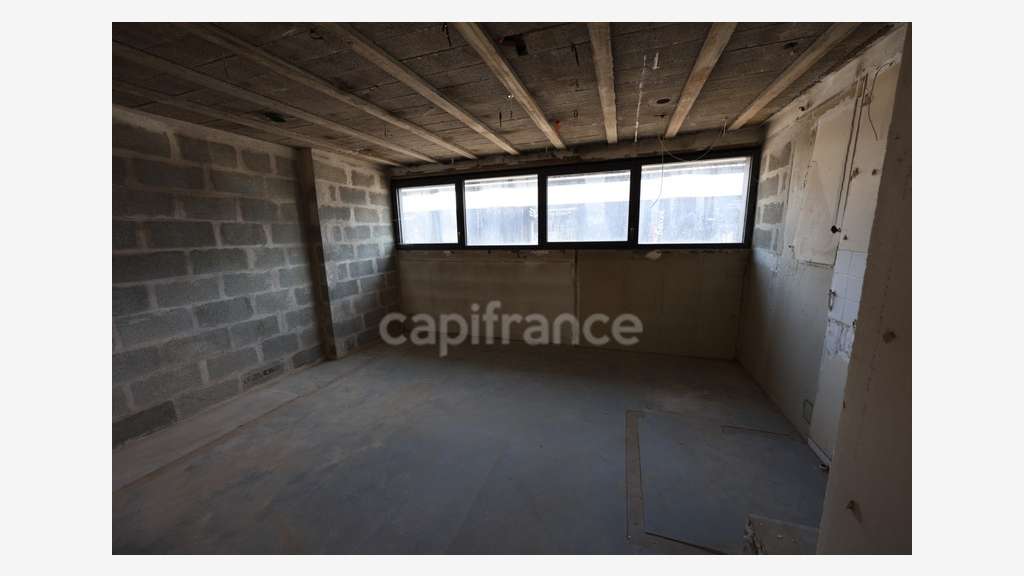 Vente local d'activité 577m² à Caen Nord