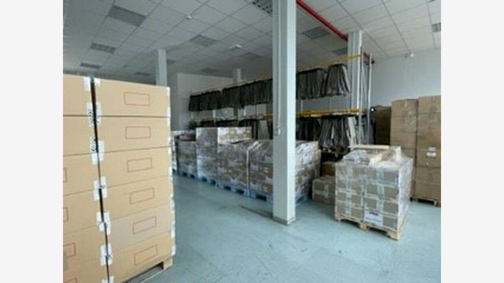 A vendre local d'activité bureaux 1700m² à Calais