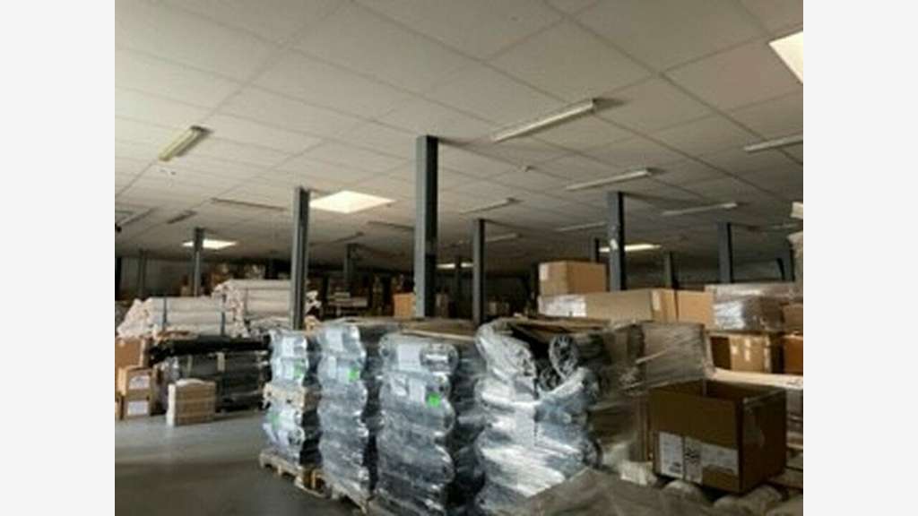 A vendre local d'activité bureaux 1700m² à Calais