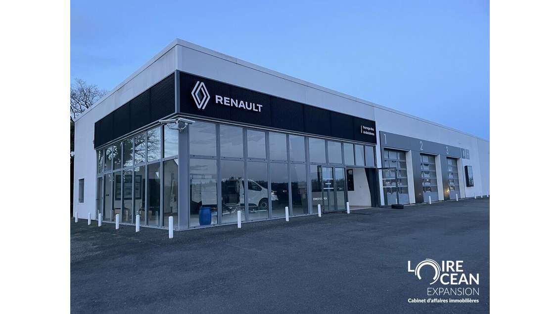 Local d'activité 845m² à vendre à Candé