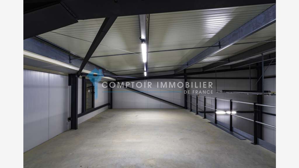 Vente locaux industriels de 176m² à Deyme