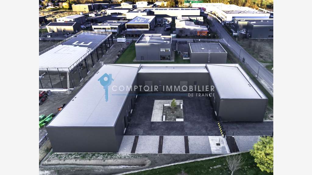 Vente locaux industriels de 176m² à Deyme