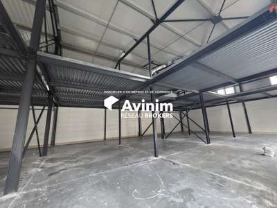 Local d'activité de 258,16 m² - A vendre - S