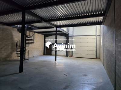 Local d'activité 258,16m² à vendre prox Castries