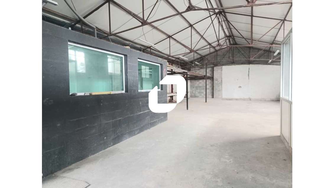 Vente Local d'activité 200m² Cenon