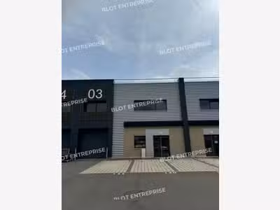 A LOUER - LOCAL D'ACTIVITES - CESSON-SEVIGNE -