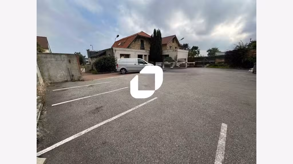 Vente Local d'activité 474m² Chambourcy