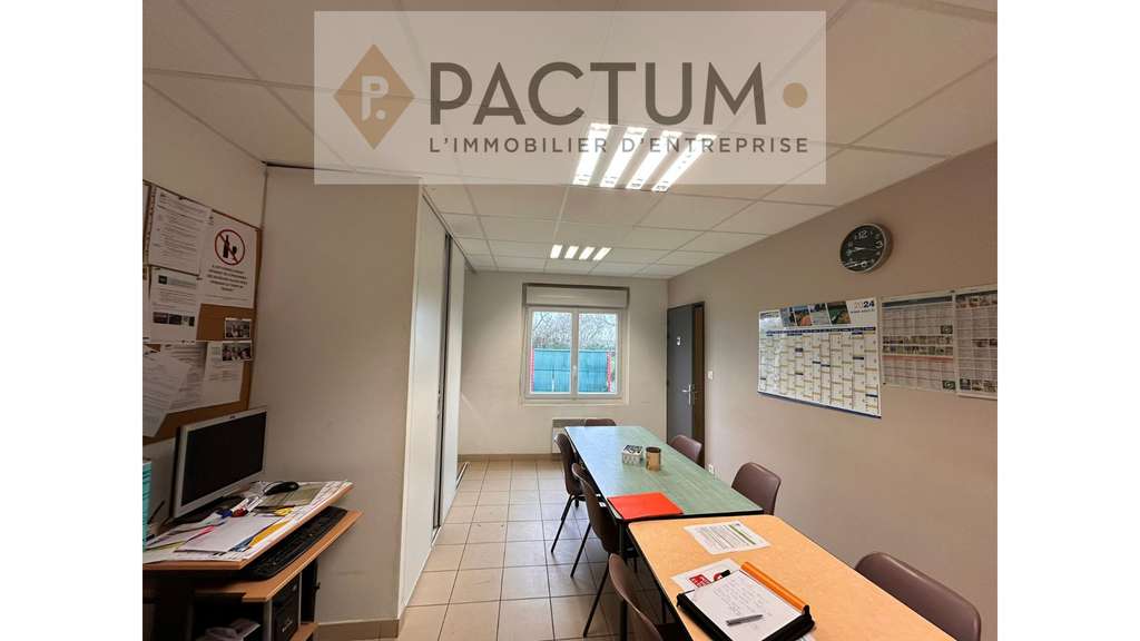 A vendre local d'ACTIVITÉ 687m²