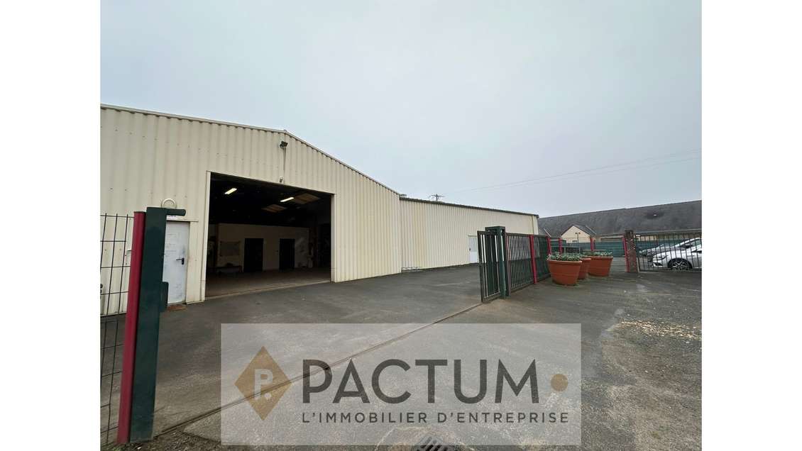 A vendre local d'ACTIVITÉ 687m²