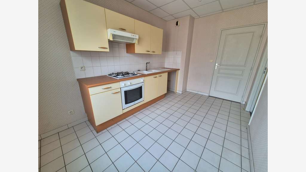AV appart 83m² mixte pro/habitation à Chartres 
