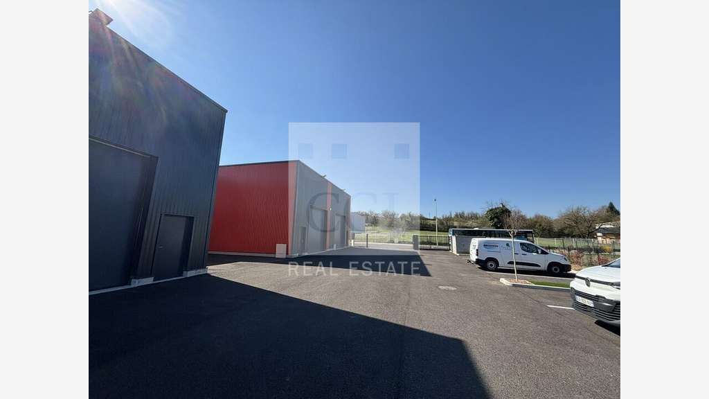 Vente local d'activité 347m² à Charvieu-Chavagneux
